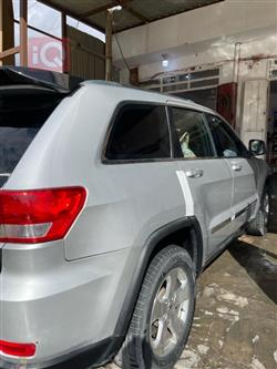 جیپ گراند شیرۆکی